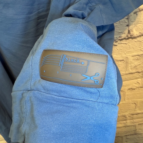 Rundholz Tunic in Blue! OS, Plus Size, Oversized. Looks good on anyone! - Picture 4 of 8